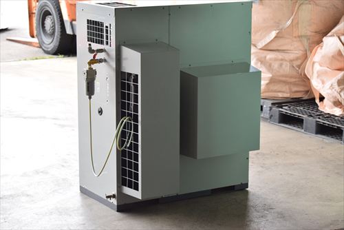 【2.2kW】コンプレッサー アネスト岩田 CFP22CF-8.5D中古