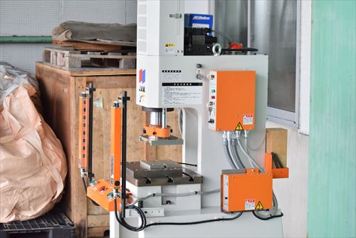 油圧プレス JAM HYP505H中古