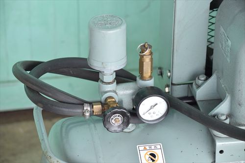 【1.5kW】コンプレッサー 日立産機システム 1.5P-9.5VD6中古