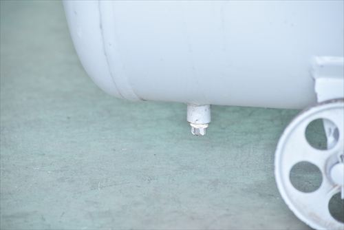 【2.2kW】コンプレッサー アネスト岩田 TLD22-10中古