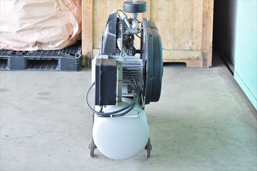 【2.2kW】コンプレッサー アネスト岩田 TLD22-10中古