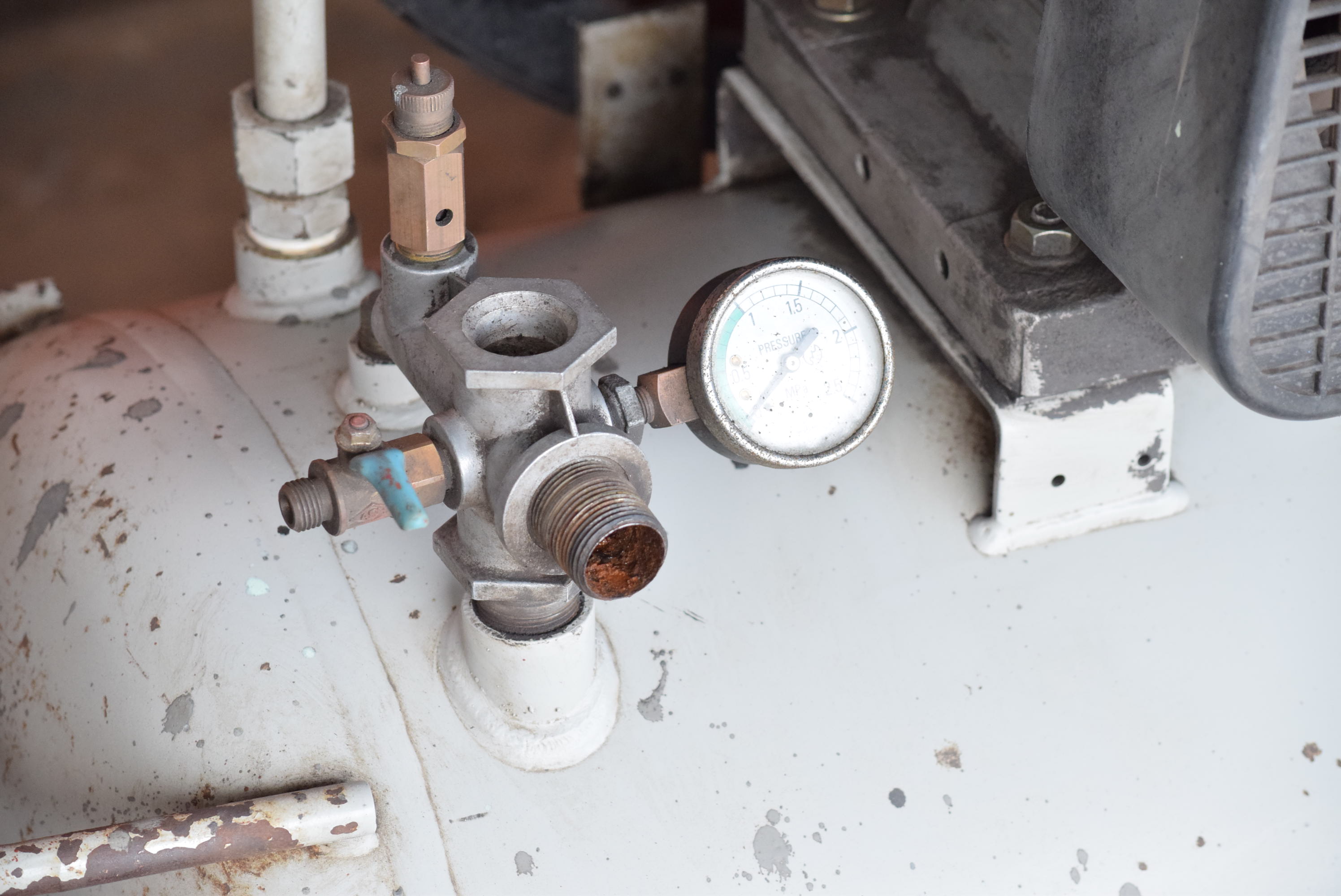 【5.5kW】コンプレッサー アネスト岩田 TLP55-10中古