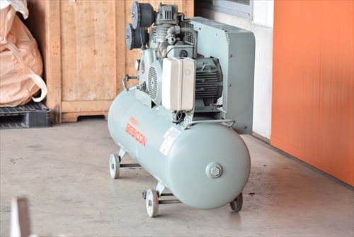 【7.5kW】コンプレッサー 日立産機システム 7.5P-9.5VA6中古