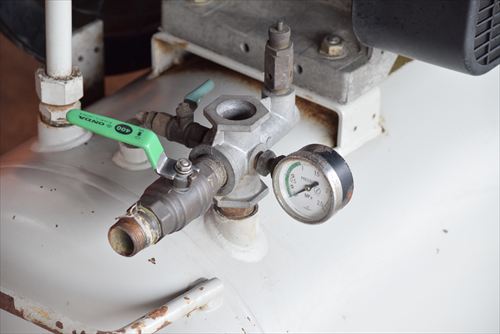 【5.5kW】コンプレッサー アネスト岩田 TLP55-10中古