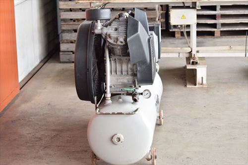 【5.5kW】コンプレッサー アネスト岩田 TLP55-10中古