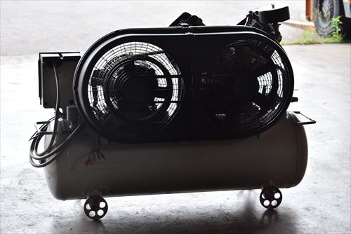 【5.5kW】コンプレッサー アネスト岩田 TLP55-10中古