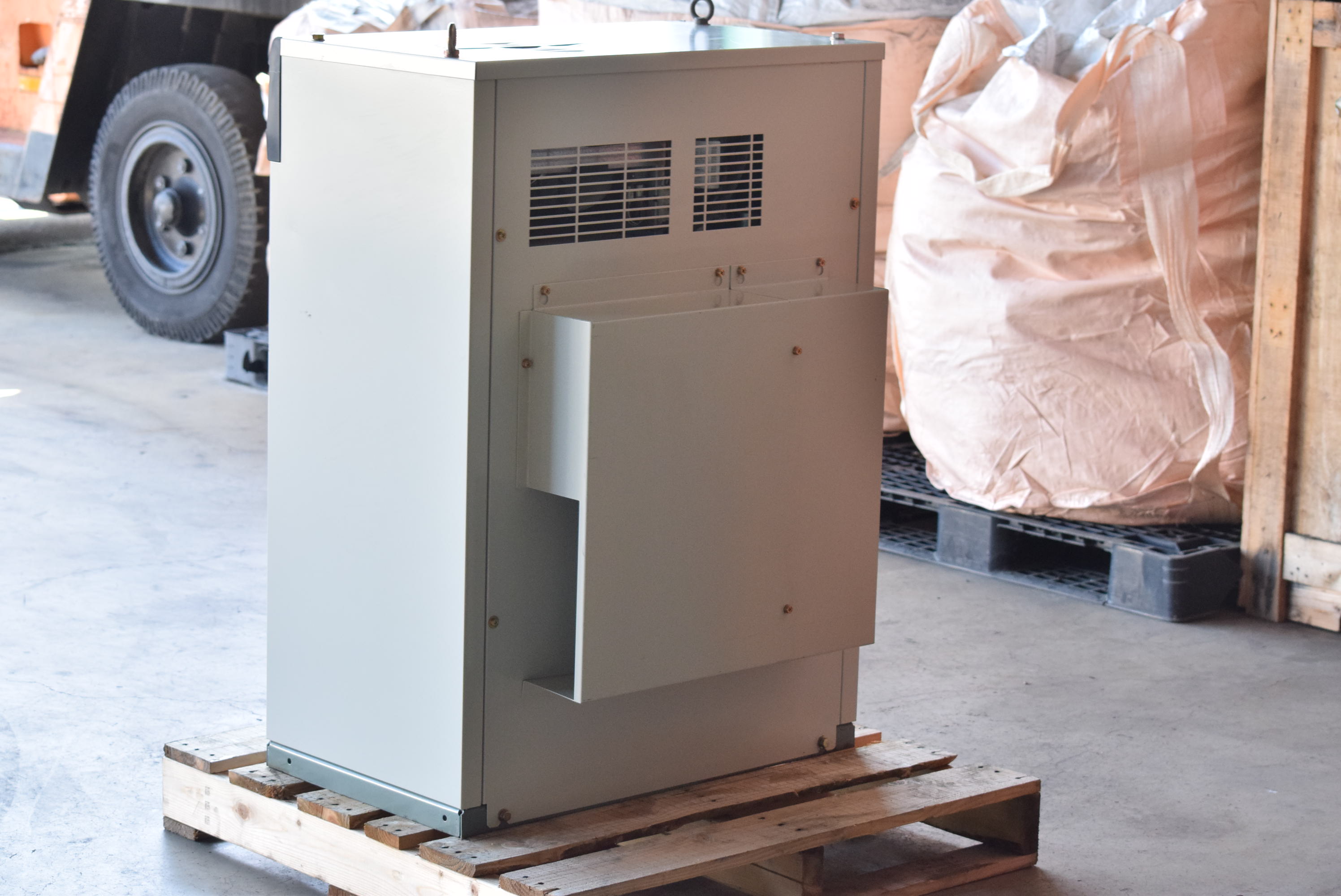 【2.2kW】スクロールコンプレッサー 日立産機システム SRL-2.2DB5中古
