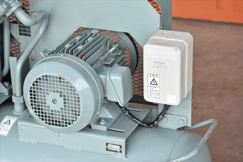 【3.7kW】コンプレッサー 日立産機システム 3.7P-9.5VB6中古