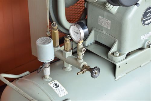 【5.5kW】コンプレッサー 日立産機システム 5.5U-9.5VA6中古