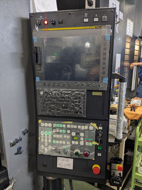 【現場物件】5軸マシニングセンタ ニデック（OKK） VB-X650中古