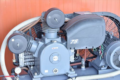 【7.5kW】コンプレッサー アネスト岩田 TLP75E-10中古