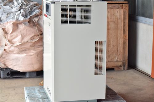 【2.2kW】コンプレッサー 日立産機システム POD-2.2MNB6中古