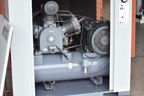 【11kW】コンプレッサー アネスト岩田 CFP110CC-8.5D中古