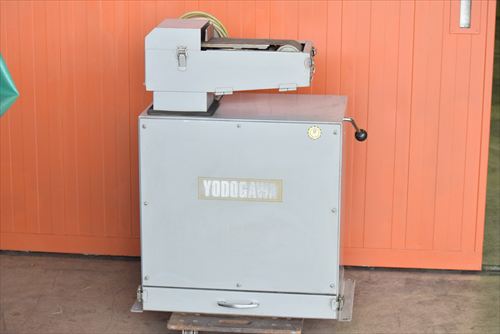 
                集塵機付きベルトグラインダー淀川FS-2N中古