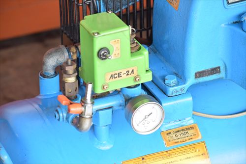 【1.5kW】コンプレッサー 明治機械 G-15CK中古