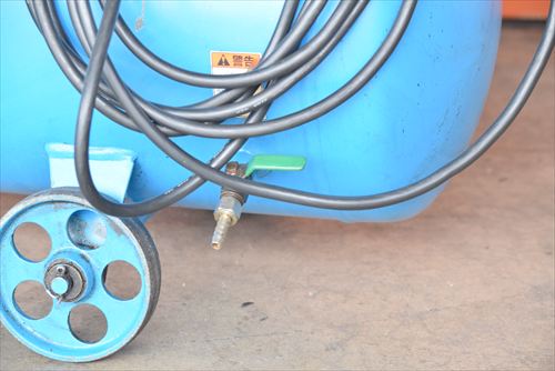 【1.5kW】コンプレッサー 明治機械 G-15CK中古