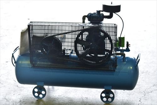【1.5kW】コンプレッサー 明治機械 G-15CK中古