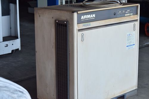 【11kW】スクリューコンプレッサー 北越工業（AIRMAN） SAS11SD-6A中古