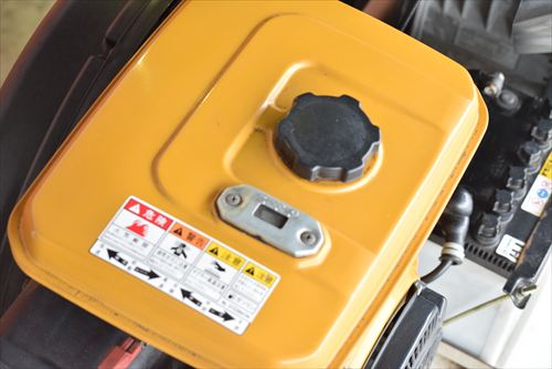 【2.2kW】エンジンコンプレッサー アネスト岩田 TLUE22B-14S中古