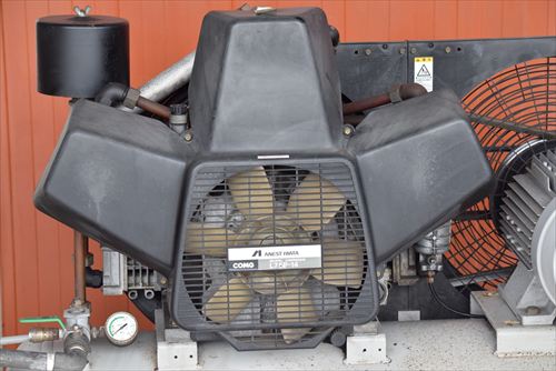 【7.5kW】コンプレッサー アネスト岩田 TLP75-14中古